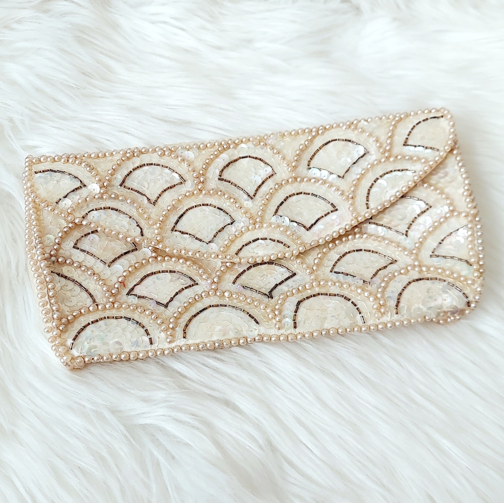 Elegant Cream Beaded Clutch